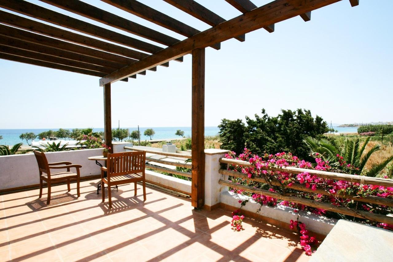 Golden Beach Studios & Suites Tinos Exterior photo