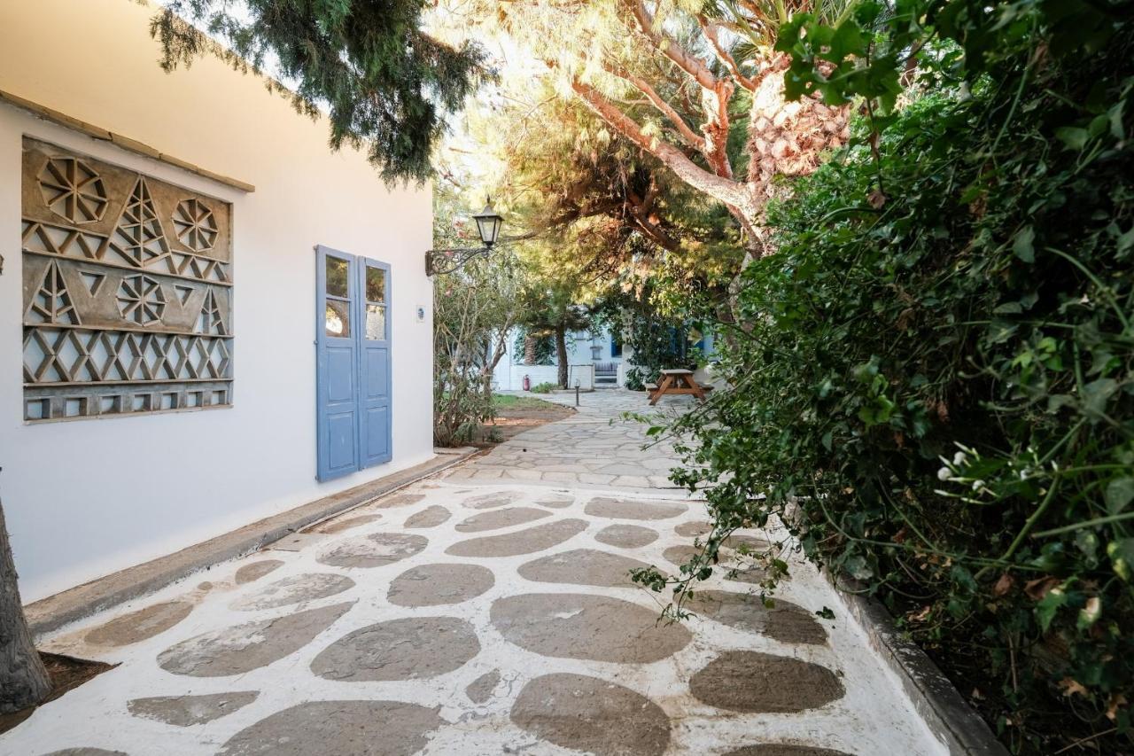 Golden Beach Studios & Suites Tinos Exterior photo